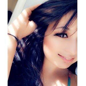 Meet your Posher, Macy